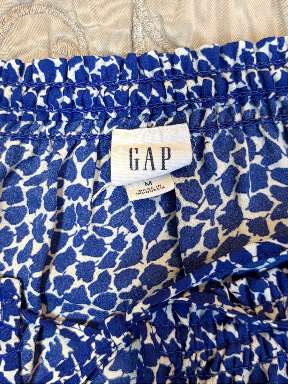 Lot Of 4 Women’s Medium 10 Blouses Polyester Loft Talbots Gap Workwear Shirts - Picture 4 of 13